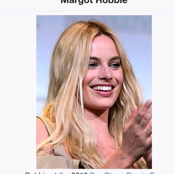 Funko Autographed HARLEY QUINN & Hoodie - Picture 7 of 10